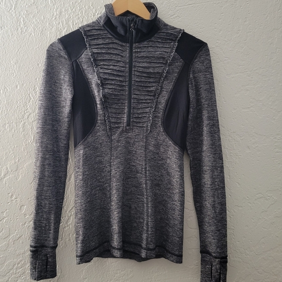 Lululemon Run Your Heart Out Pullover First Release Size 4 - Picture 1 of 6